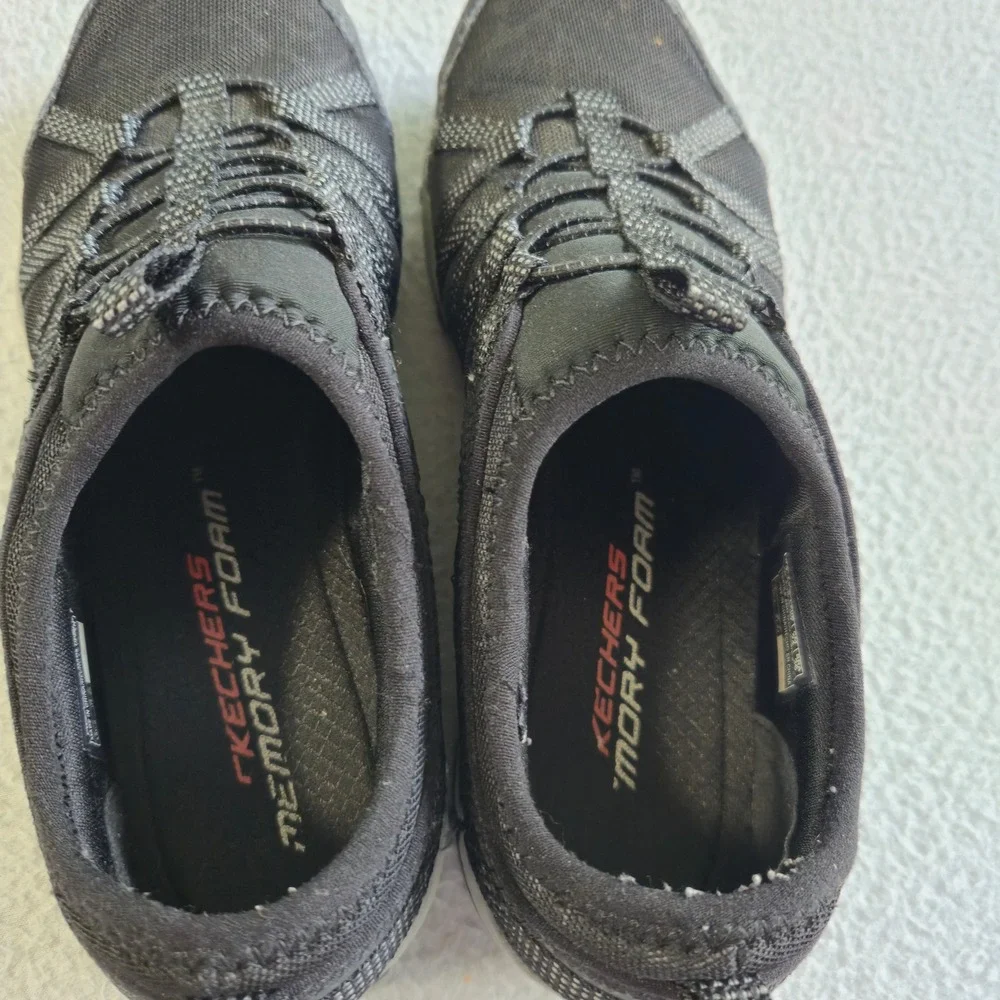 Skechers Trail Sneakers‎ Womens 7 Black Slip On Bungee Memory Foam 158049SA